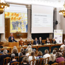 “Vit vita, hvat vit skulu gera, og latið okkum hugsavna okkum um at gera tað”